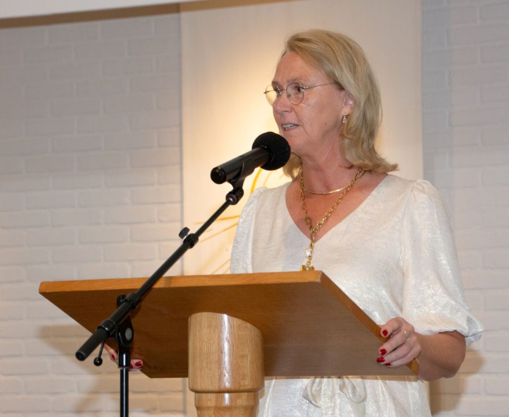 02 Ceremonimeester Nicolette